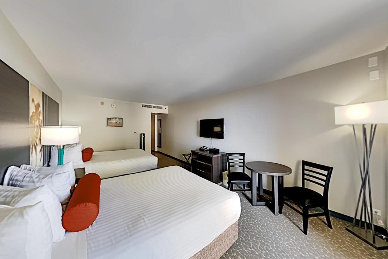 Ferienwohnung Aqua Palms Waikiki Ocean View Lanai Parking Included Honolulu Exterior foto